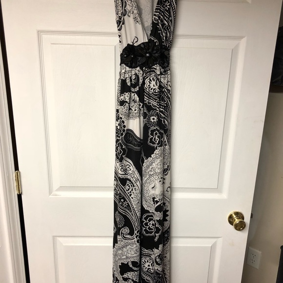 Black Rhinestones - Picture 2 of 3